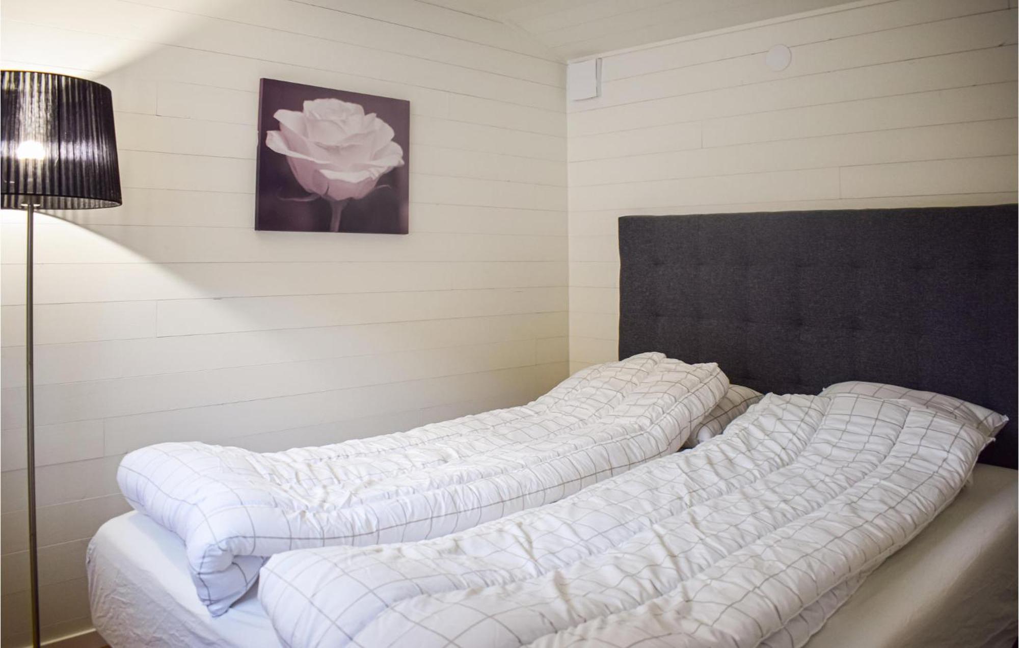 Gorgeous Home In Borgholm With Wifi Bagian luar foto