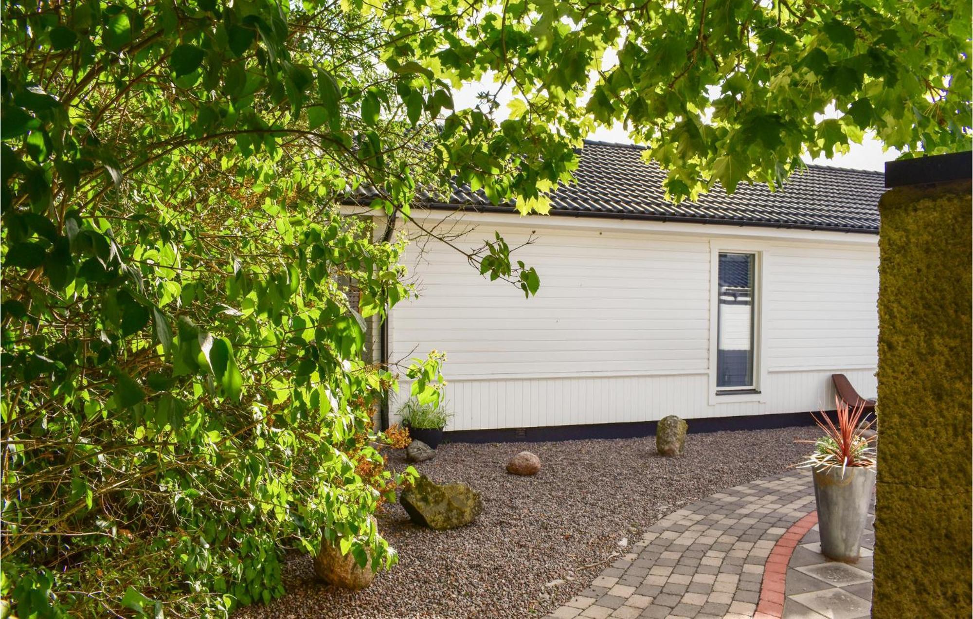 Gorgeous Home In Borgholm With Wifi Bagian luar foto